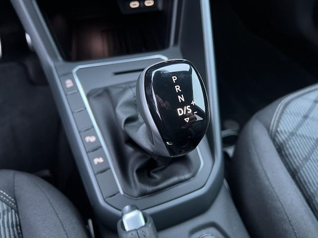 Volkswagen Polo 1.0 TSI DSG R-Line