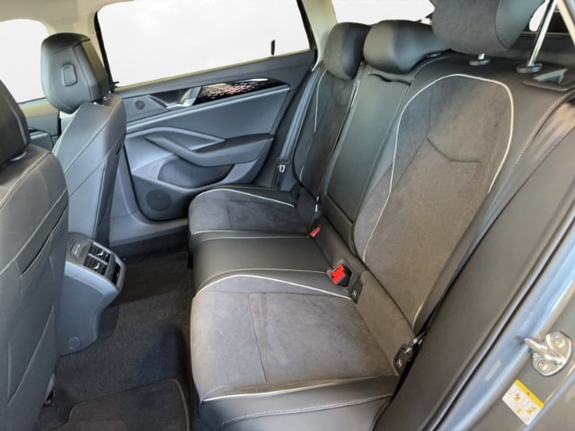 Volkswagen Passat Business DSG IQ.Drive