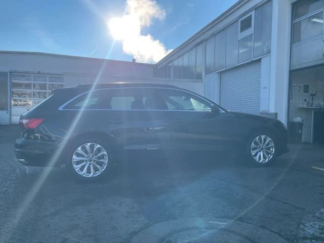 Audi A4 35 TFSI S-Tronic