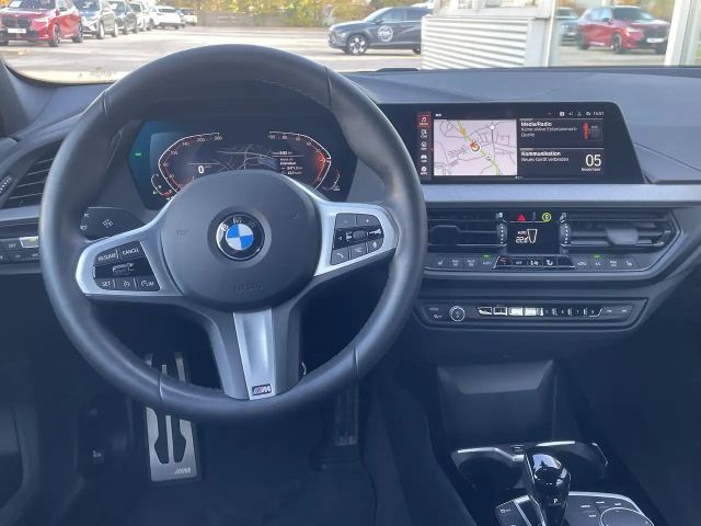 BMW 118 118i M-Sport Sedan