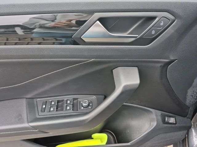 Volkswagen T-Roc 2.0 TSI DSG R-Line