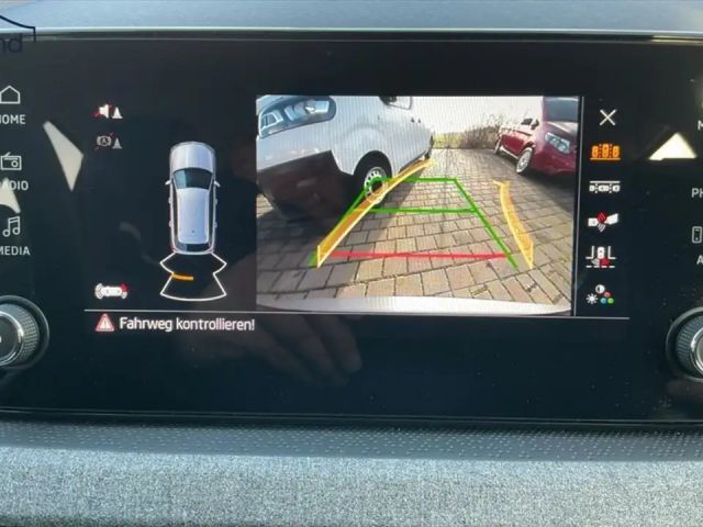 Skoda Kamiq 1,0 TSI 130 Jahre digital Cockpit Keyless Kamera