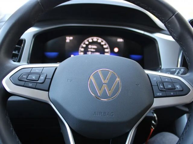 Volkswagen T-Roc Life 1.5 l TSI DSG AHK NAV LED Ladeboden Verkehrsz