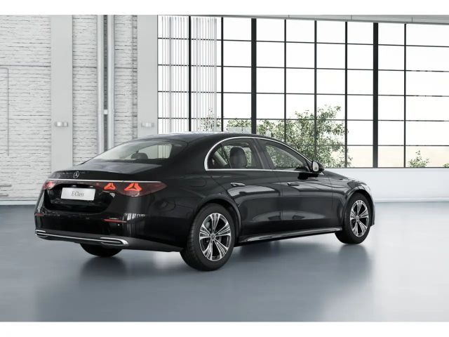 Mercedes-Benz E 220 4MATIC E 220 d Sedan