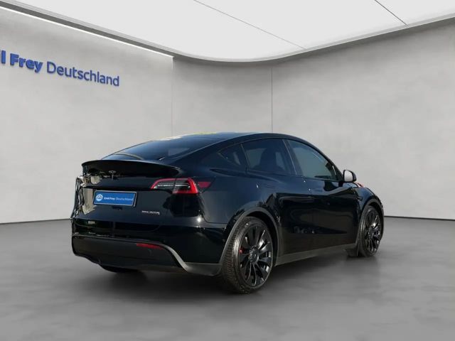 Tesla Model Y AWD Dual Motor Performance