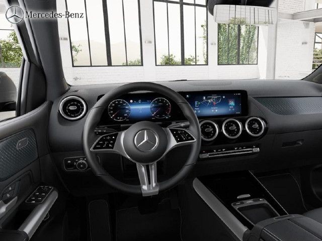 Mercedes-Benz B 180 Sedan