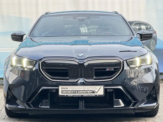 BMW M5 Touring Keramik M-Drivers-P Pano B&W AHK 0,5%