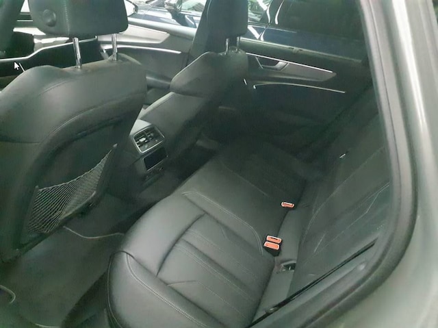 Audi A6 40 TDI Avant Quattro S-Line S-Tronic