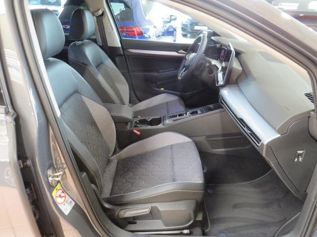 Volkswagen Golf 1.5 eTSI DSG Golf VIII