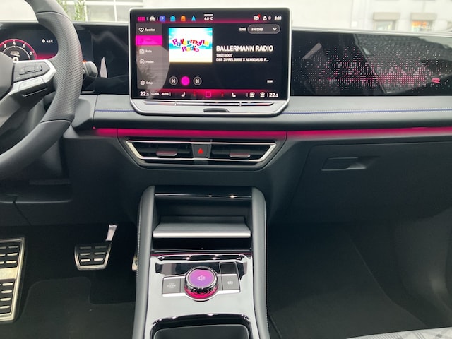 Volkswagen Tiguan 4Motion DSG R-Line Style