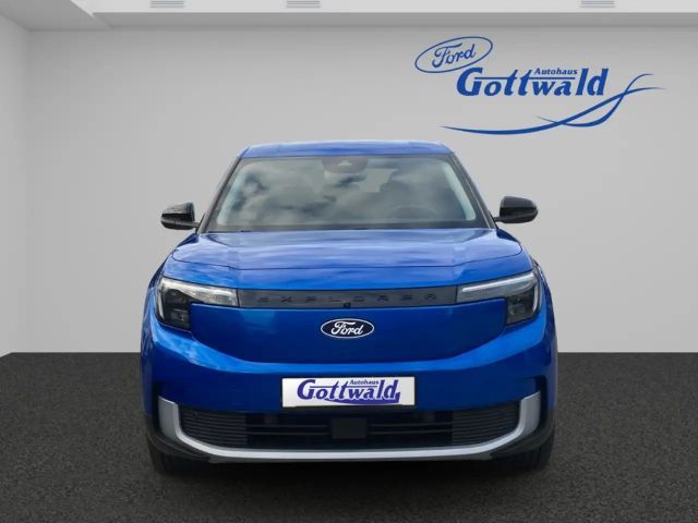 Ford Explorer Premium RWD