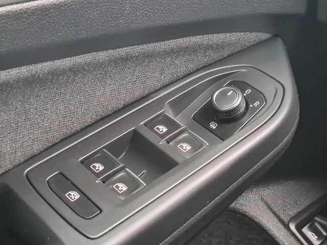 Volkswagen Golf DSG Life Variant