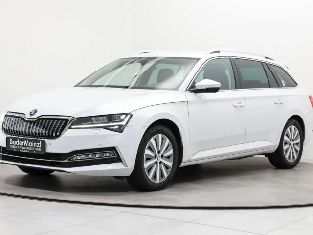 Skoda Superb Combi iV