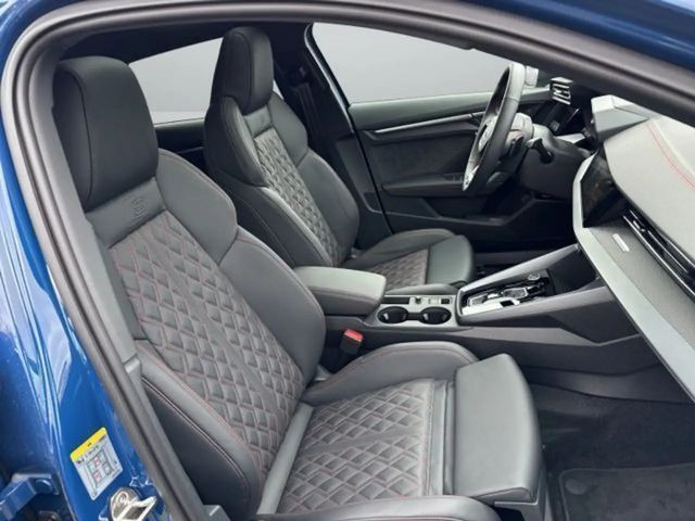 Audi A3 35 TFSI S-Line S-Tronic Sedan