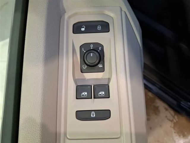 Volkswagen Multivan 2.0 TSI DSG T7