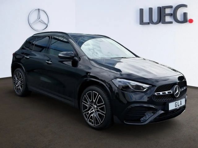 Mercedes-Benz GLA 180 AMG Line