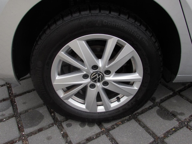 Volkswagen Touran Touran Active 2,0l TDI DAB 7-Sitzer Navi Klima