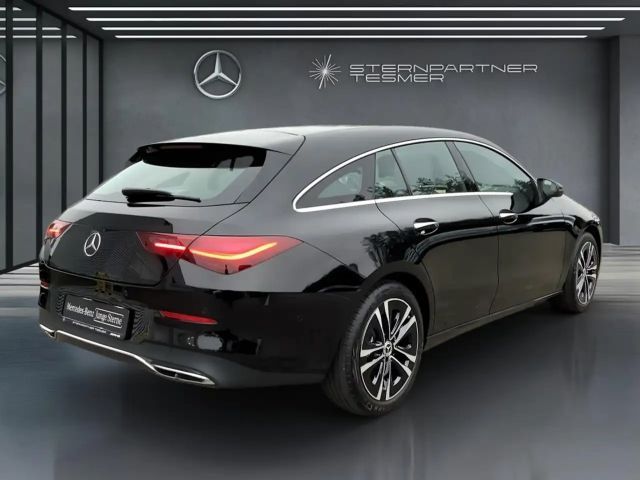 Mercedes-Benz CLA 180 Shooting Brake