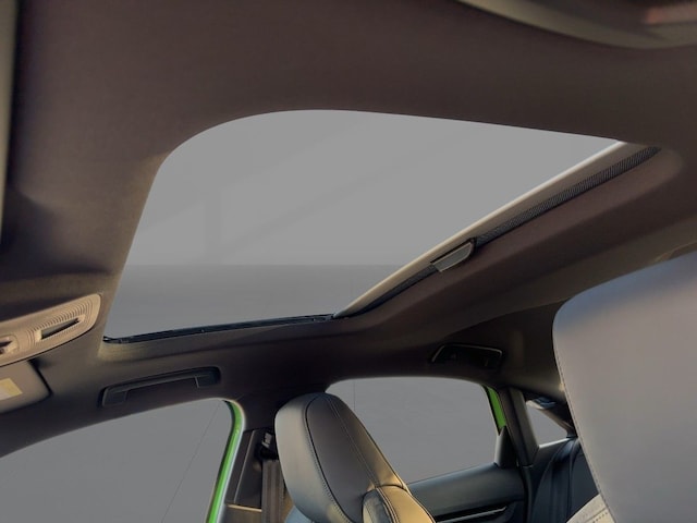 Audi RS3 Quattro S-Tronic Sedan