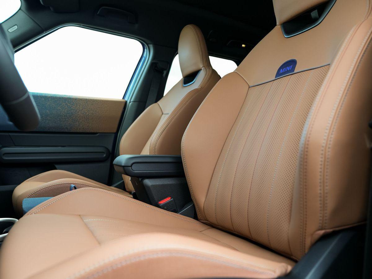 MINI Cooper C Countryman Favoured