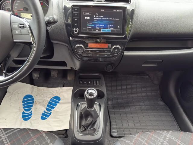 Mitsubishi Space Star Star