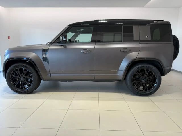 Land Rover Defender 110