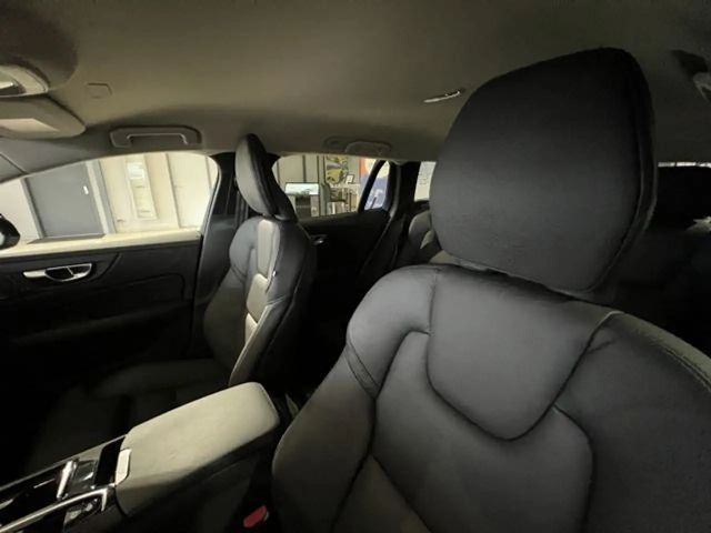 Volvo V60 AWD Dark Plus Recharge T6