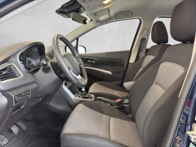 Suzuki S-Cross Hybrid