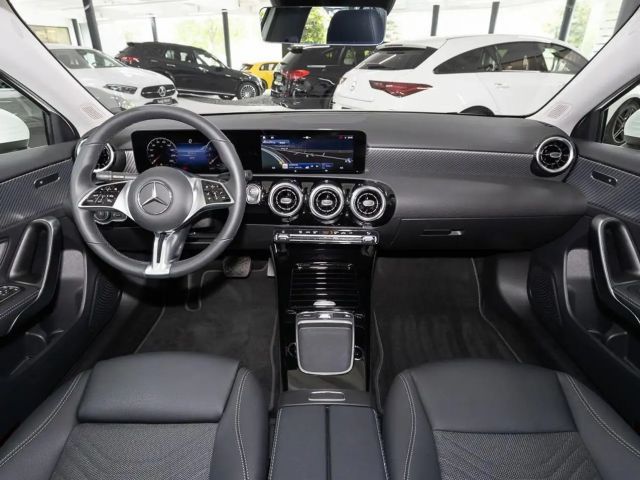 Mercedes-Benz A 180 Hatchback