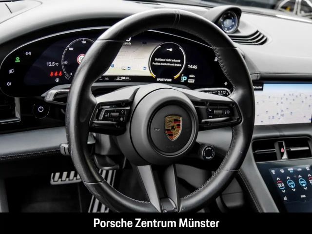 Porsche Taycan 4S Cross Turismo