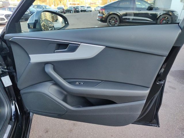 Audi A4 40 TDI Avant Quattro S-Tronic