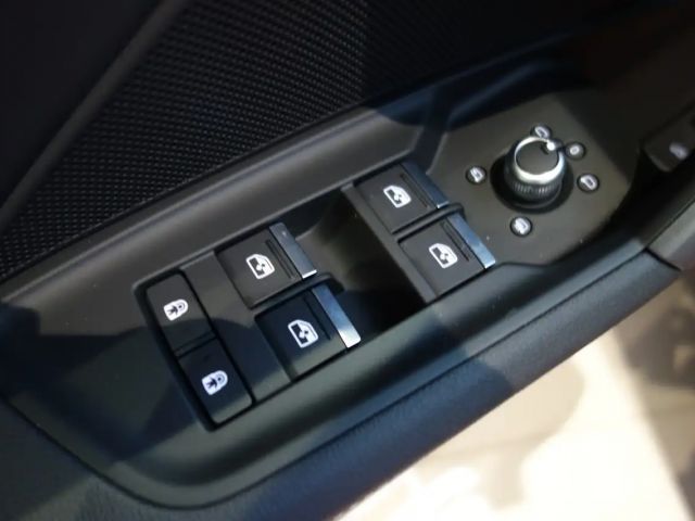 Audi A3 30 TFSI S-Line S-Tronic Sedan