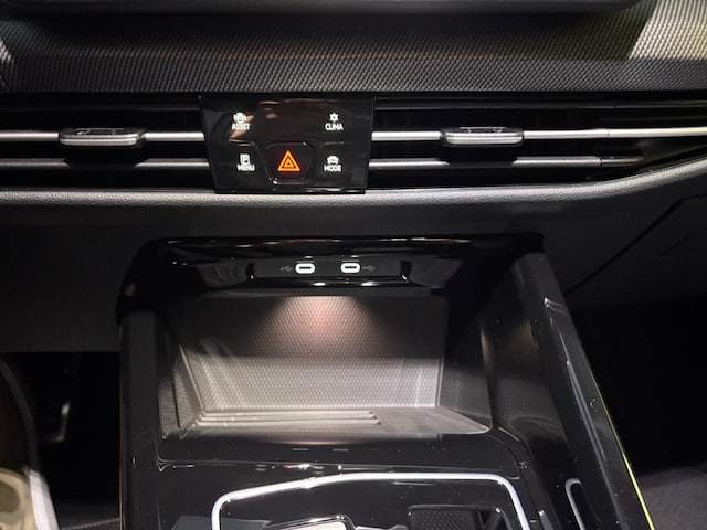 Volkswagen Golf IQ.Drive R-Line