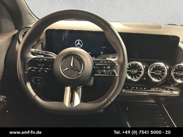 Mercedes-Benz GLA 200 AMG Line