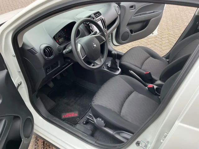 Mitsubishi Space Star Star