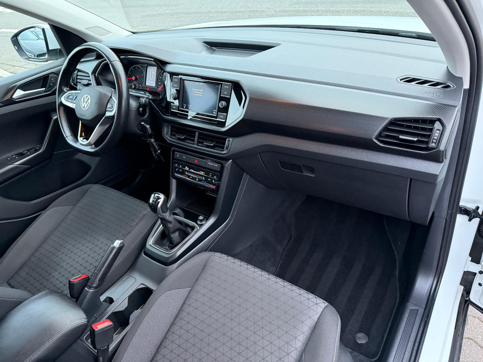 Volkswagen T-Cross Life