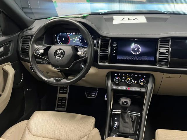 Skoda Kodiaq L&K *19Zoll*PANORAMA*360*LEDER/Beige*ACC*Family*