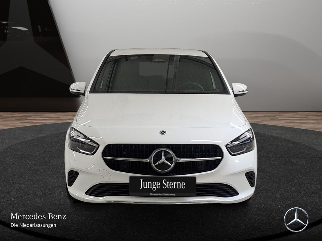 Mercedes-Benz B 200 Sedan