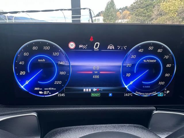 Mercedes-Benz EQB 300 4MATIC AMG Line