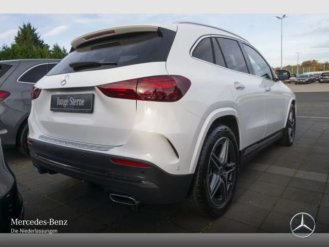 Mercedes-Benz GLA 180 AMG Line