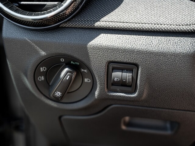 Skoda Fabia 1.0 MPI 5-GANG SpurH SoundSys