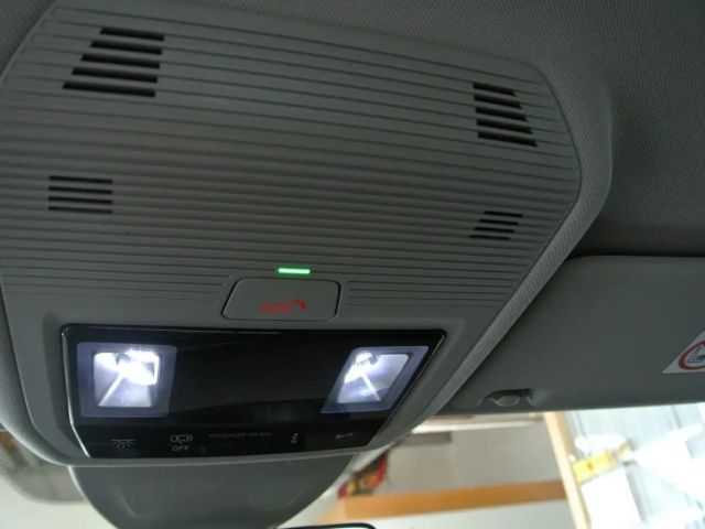 Volkswagen Golf DSG Life Variant