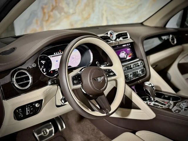 Bentley Bentayga V8