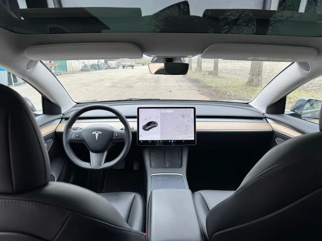 Tesla Model 3 Standard Range
