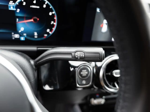 Mercedes-Benz GLA 200 Progressive