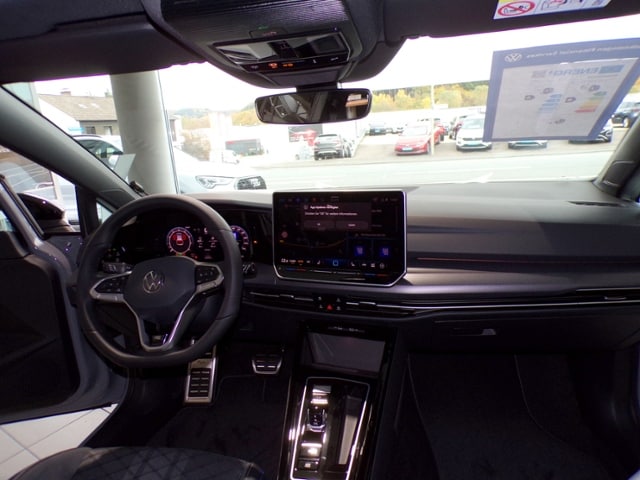 Volkswagen Golf 1.5 eTSI DSG