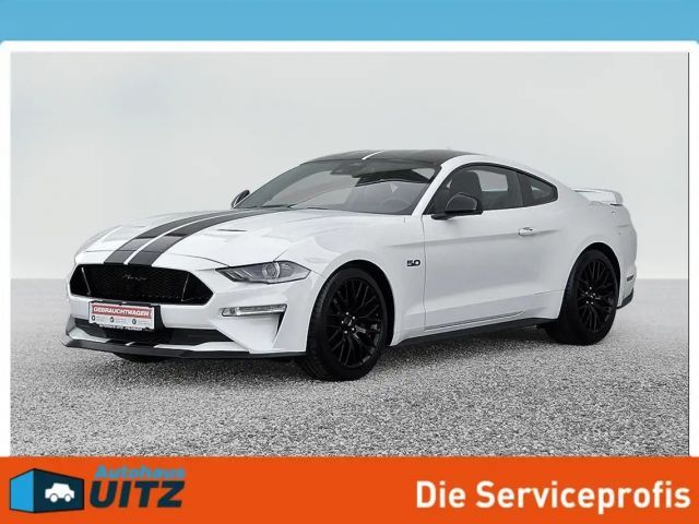Ford Mustang Fastback GT 5.0 V8