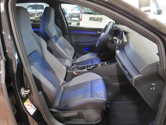 Volkswagen Golf 2.0 TSI 4Motion DSG Golf VIII