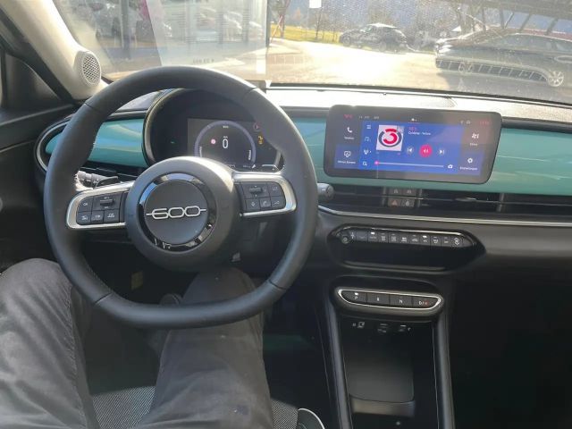 Fiat 600e 600 Hybrid 100 6-Gang eDCT