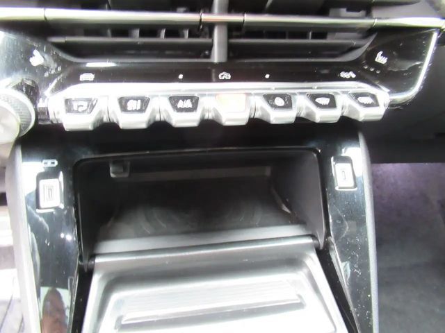 Peugeot 2008 EAT8 GT-Line